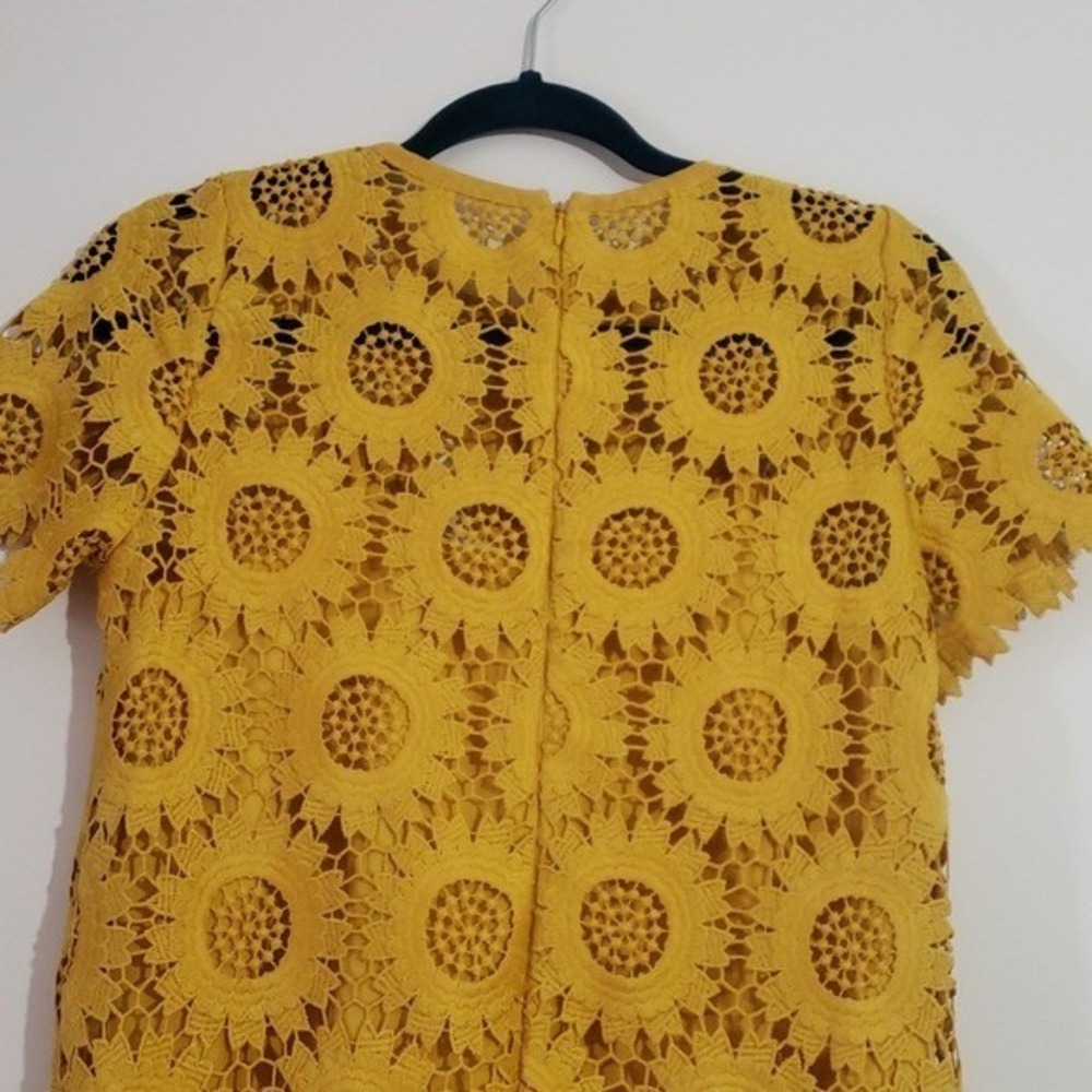 LOFT Sunflower Lace Shift Dress Womens 0 Mustard Crochet Boho Short Sleeve Mod - Picture 6 of 9